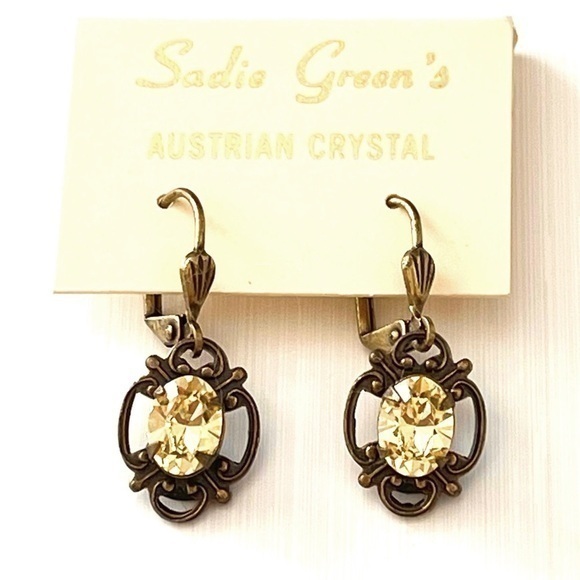 Vintage Austrian Crystal Dangle Earrings! - Picture 1 of 3